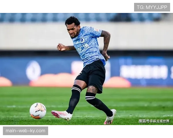 弋腾传射建功玉昆取开门红 老将中卫七年首球显价值 弋腾传射建功玉昆取开门红 老将中卫七年首球显价值